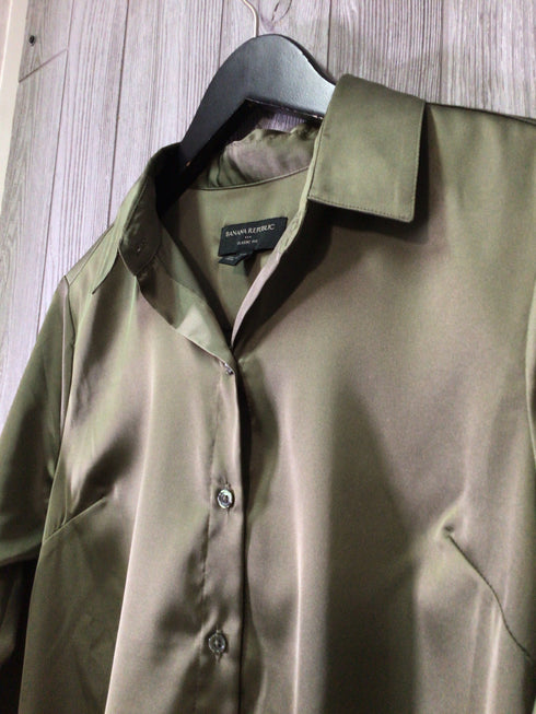 Banana Republic Blouse Size Small-Petite